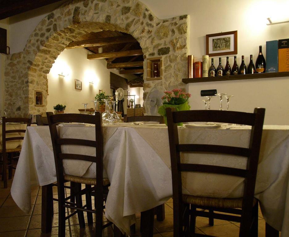 Appartamenti Il Capomandro SantʼAnatolia Extérieur photo